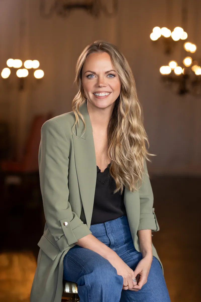 Jules Rigsby, Communication Specialist